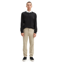 Load image into Gallery viewer, Levi Standard Xx Tapered Chino