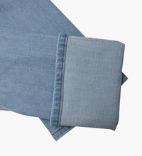 Load image into Gallery viewer, Levi 314 Shaping Straight